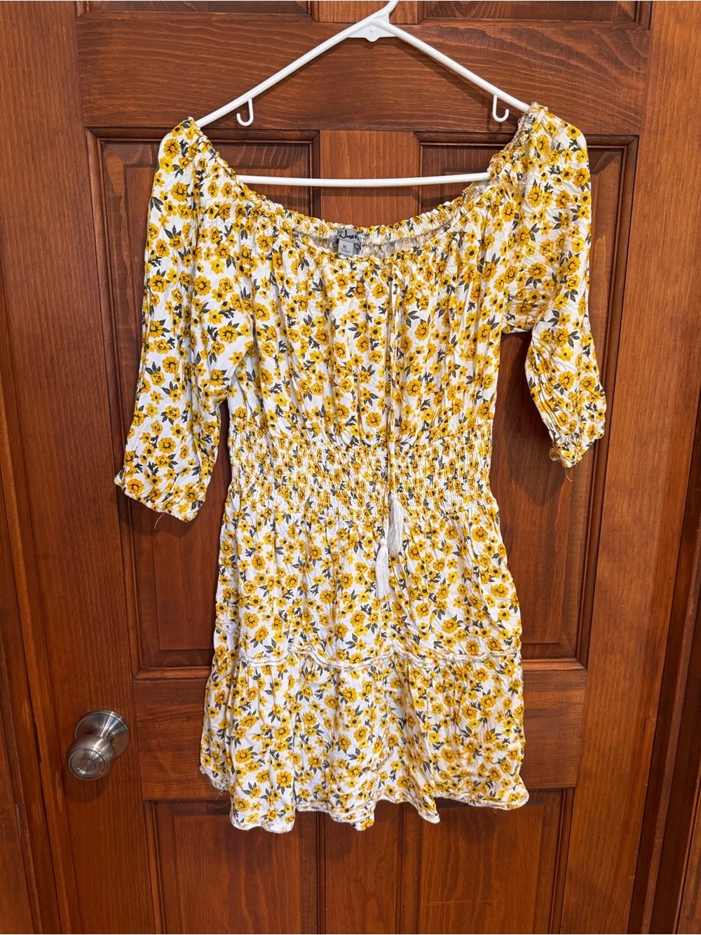39A. J for Justify Yellow Floral Off-Shoulder Smocked Mini Dress - Picture 2 of 9